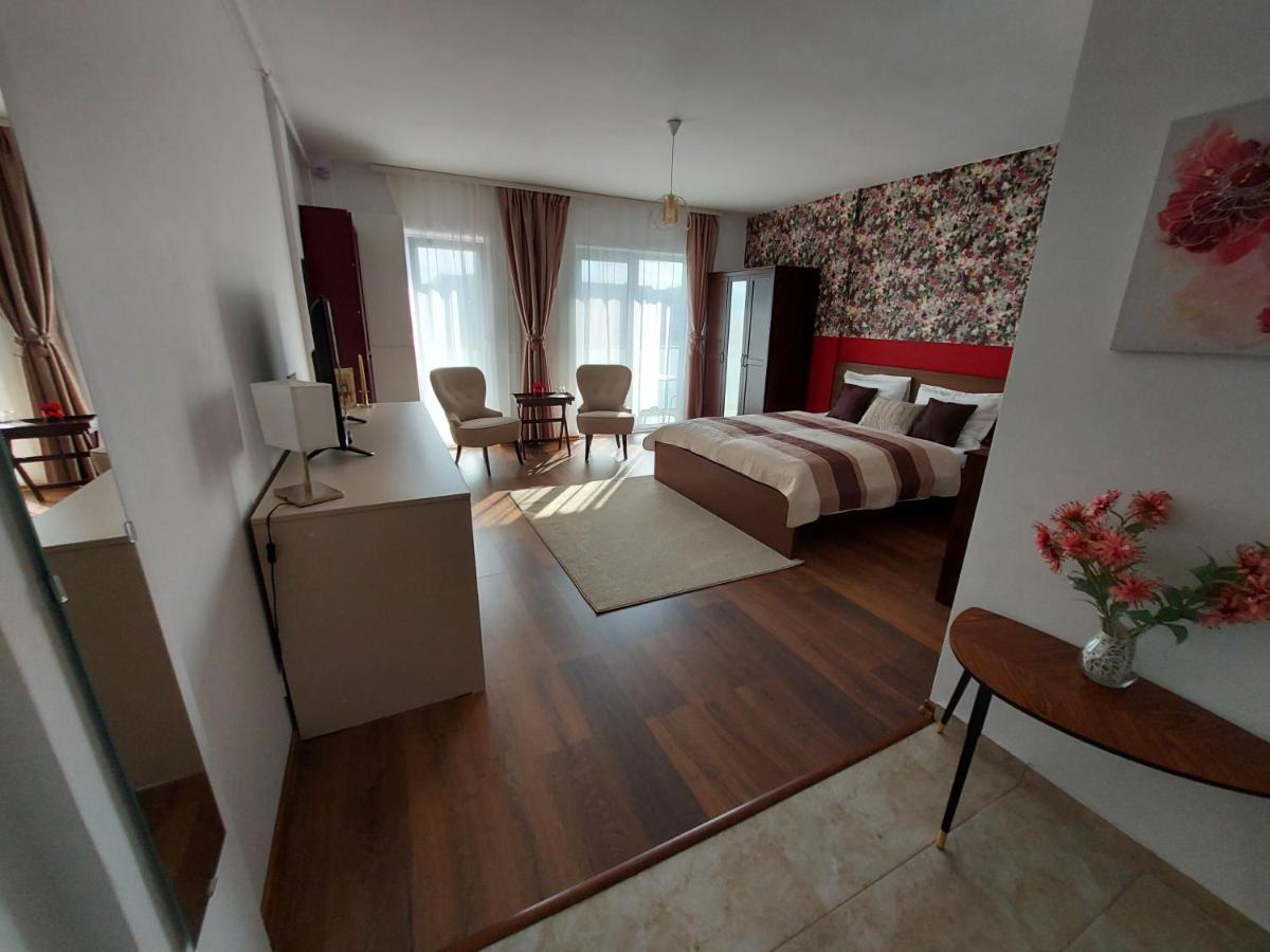 Ferienwohnung Anca'S Style Codlea Exterior foto